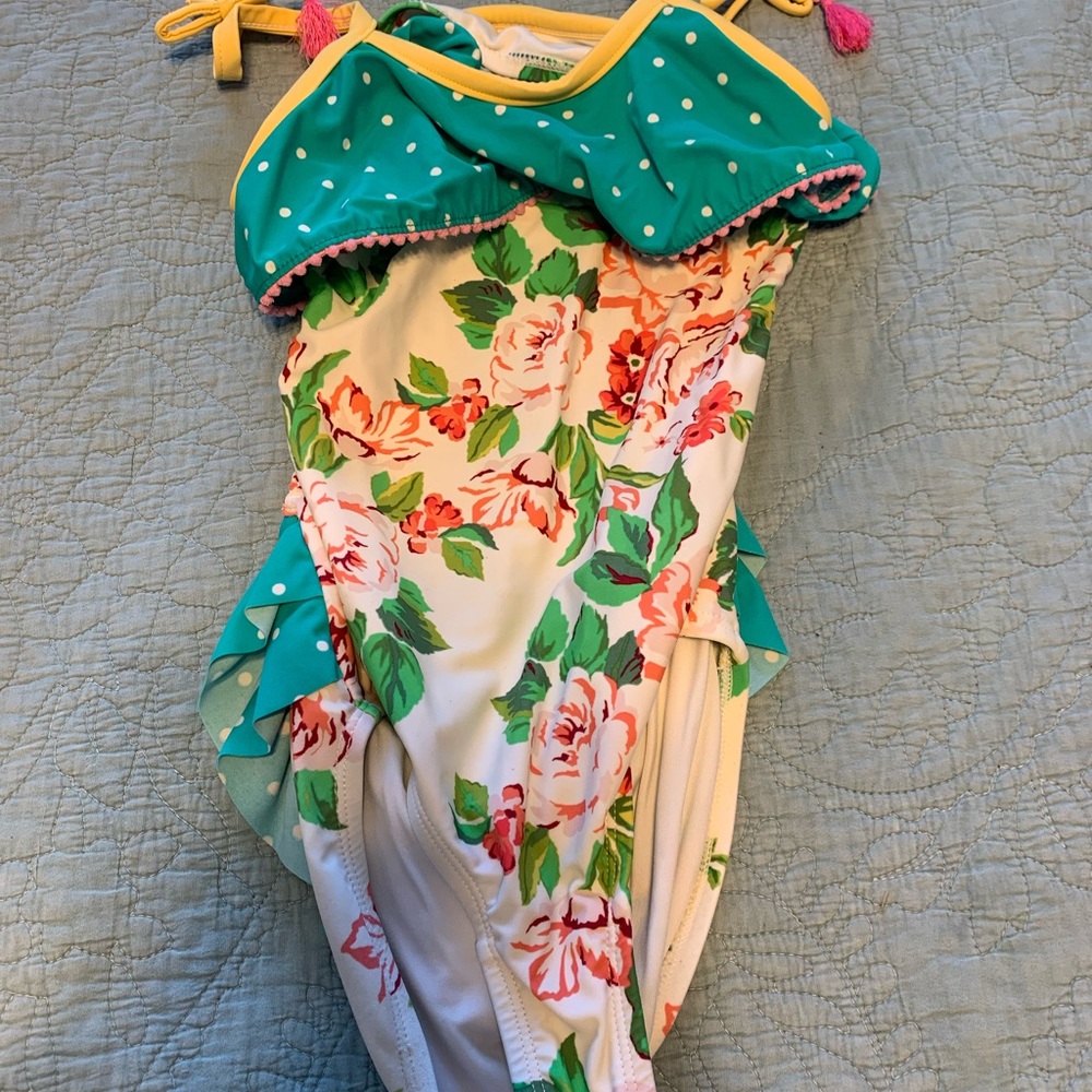 Swim suit